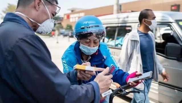 重庆女单王，全职妈妈的逆袭之旅