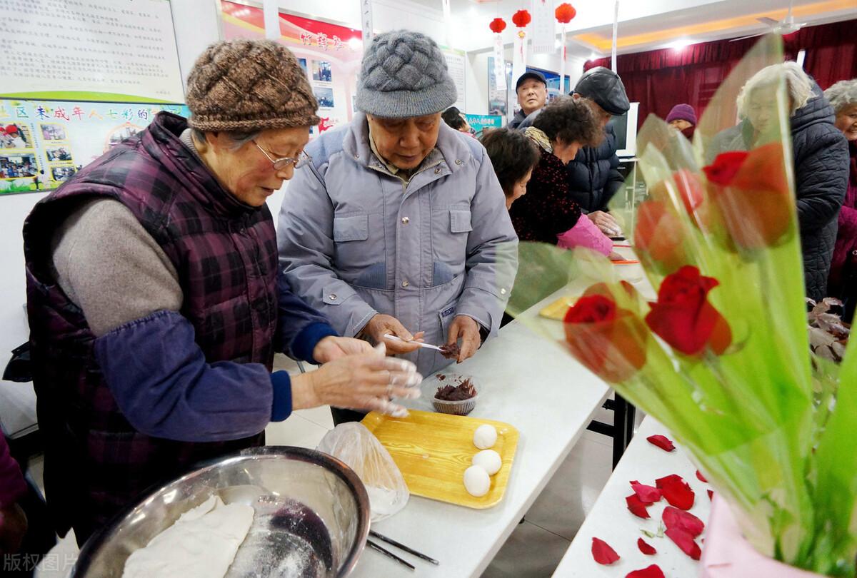 深度解析，年轻人不再愿意聆听老一辈建议的背后原因