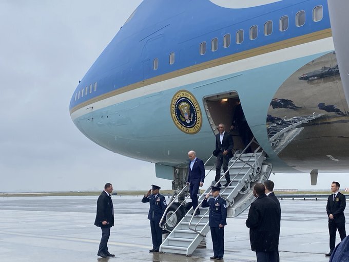 特朗普与奥巴马视角下的航空安全，撞机事故与美国塔台空管现状与多元化政策的思考